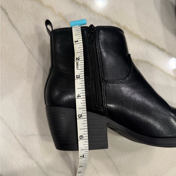 Old Navy Ankle Boots Size 8 Black Faux Leather - Picture 14 of 15